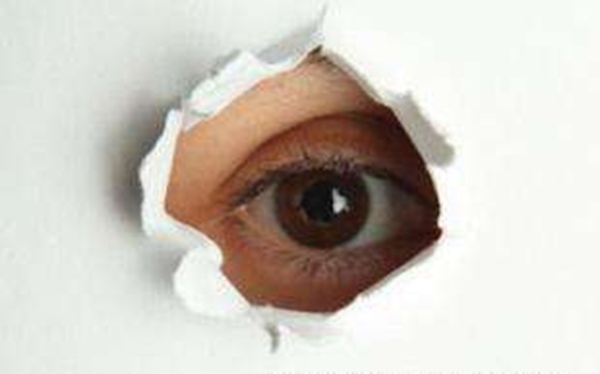 窺覷怎么讀,窺覷的拼音是什么,窺覷和覬覦有什么區(qū)別?