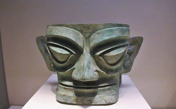 三星堆面具為什么像外星人?
