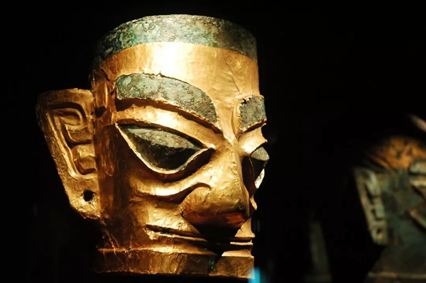 三星堆面具為什么像外星人?