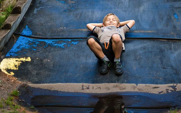 暴曬還是曝曬有什么區(qū)別,暴曬和曝曬的拼音是什么,曝曬的讀音是pu還是bao?