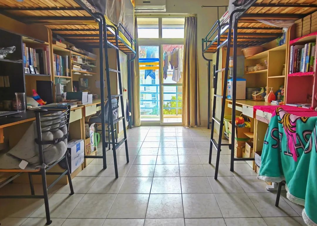 上海師范大學宿舍條件怎么樣,有空調和獨立衛生間嗎?(附宿舍圖片)