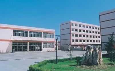 吳江平望中學是公立還是私立,是重點中學嗎?