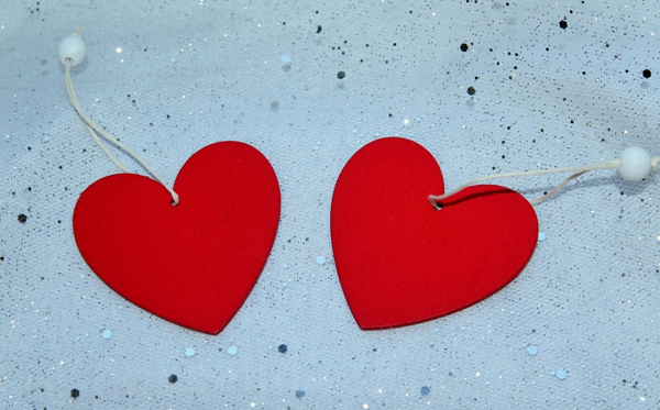 2026年情人節是幾月幾日,情人節送什么禮物給女朋友?