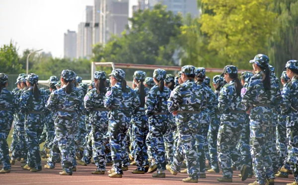 大學軍訓內容有哪些,大一新生軍訓都有什么項目